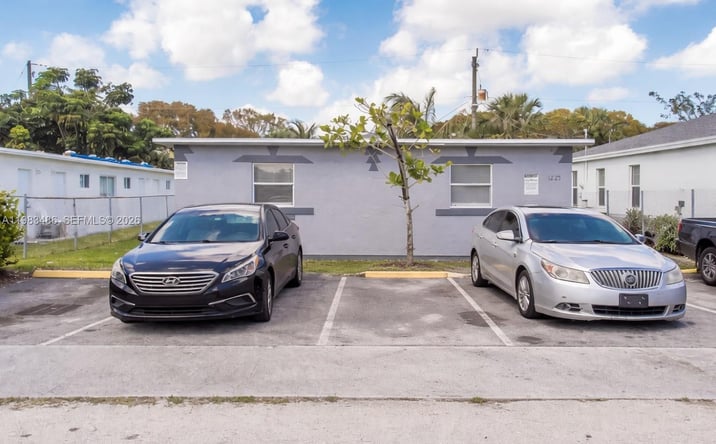Pictures of Multifamily property located at 1225 NW 2nd St, Fort Lauderdale, FL 33311 for sales - image #1