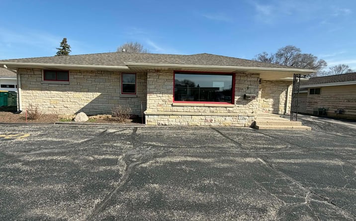 Pictures of Office property located at 1624 W Washington St, West Bend, WI 53095 for sales - image #1