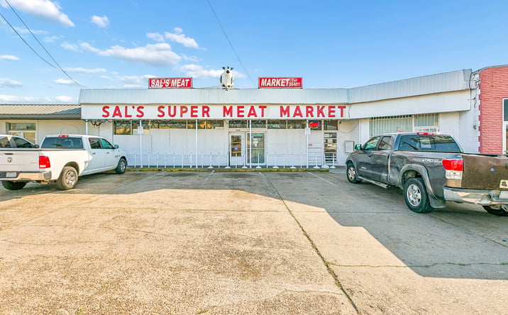 Pictures of Business for Sale, Retail property located at 1112 Stumpf Blvd, Gretna, LA 70053 for sales - image #1