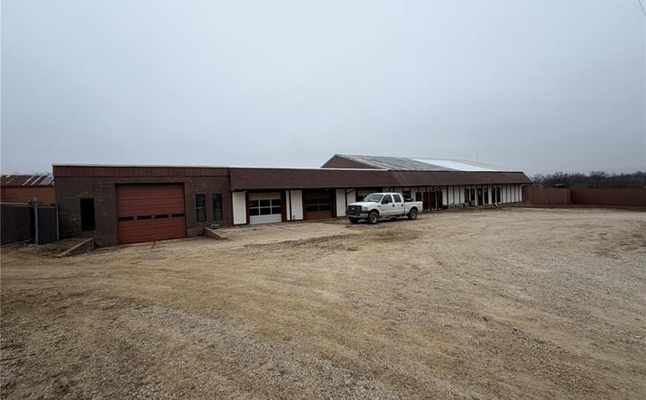 Pictures of Mixed Use property located at 3191 US-50, Beaufort, MO 63013 for sales - image #1
