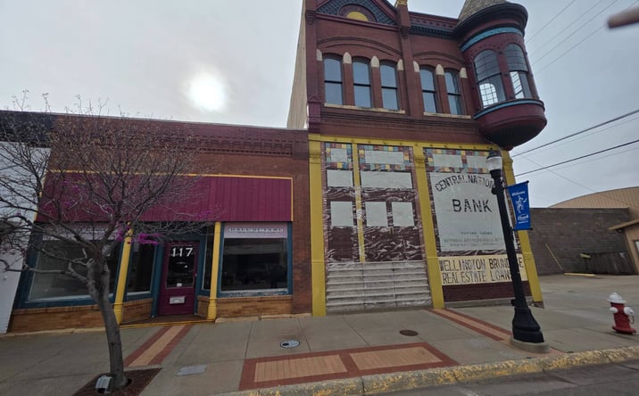 Pictures of Office property located at 117 N Douglas, Ellsworth, KS 67439 for sales - image #1