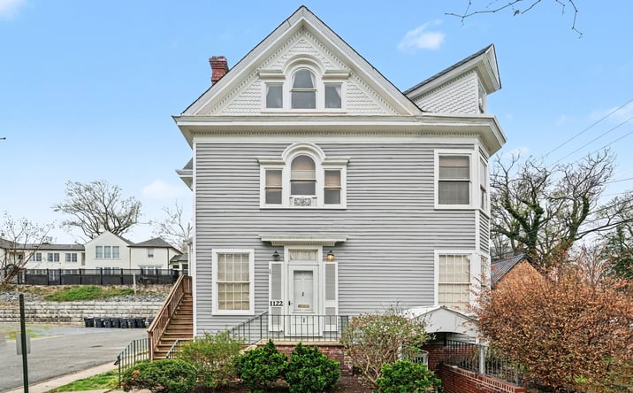 Pictures of Mixed Use, Multifamily, Office property located at 1122 Caroline St, Fredericksburg, VA 22401 for sales - image #1