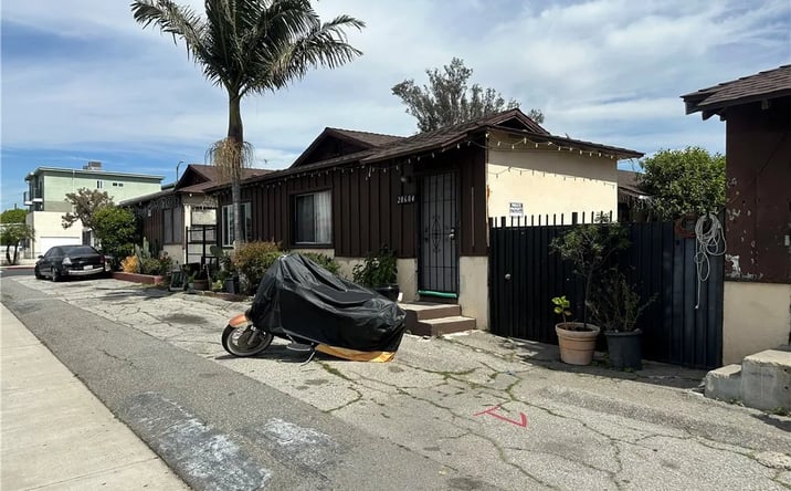 Pictures of Multifamily property located at 20600 S Western, Torrance, CA 90501 for sales - image #1