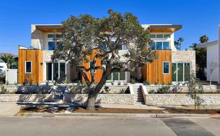 Pictures of Multifamily property located at 3905 Haines, San Diego, CA 92109 for sales - image #1