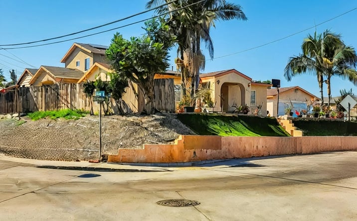 Pictures of Multifamily property located at 2306 Modesto St, San Diego, CA 92105 for sales - image #1
