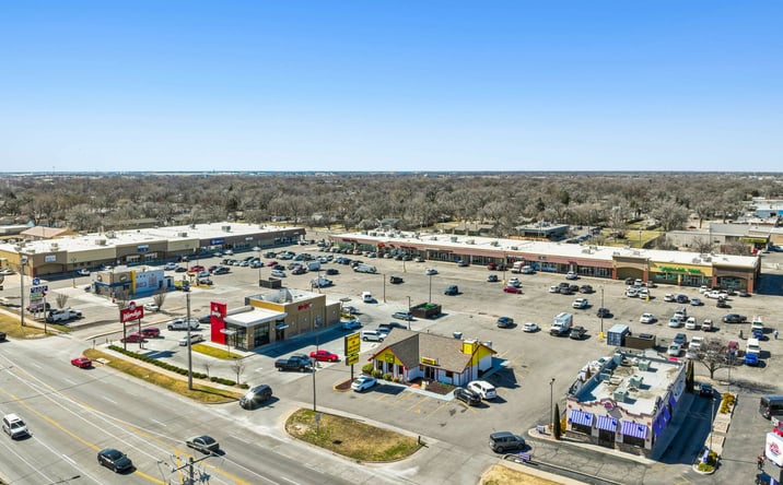 Pictures of Retail property located at 601 N West St, Wichita, KS 67203 for sales - image #1