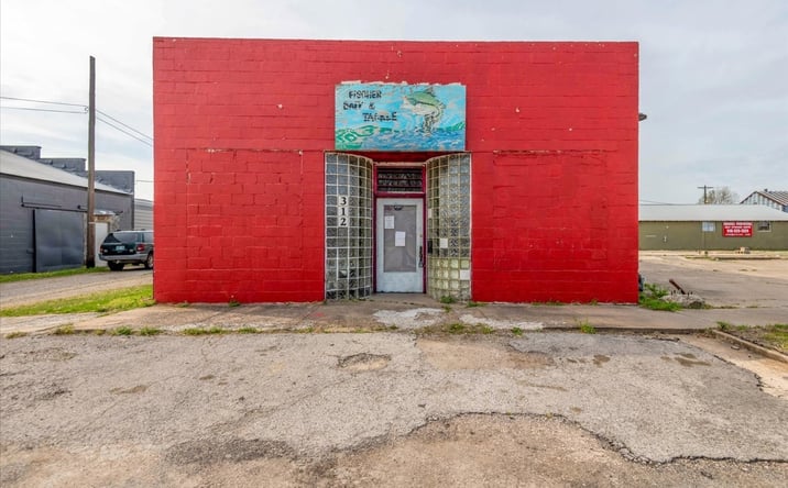 Pictures of Office property located at 312 E Cherokee Avenue, Nowata, OK 74048 for sales - image #1