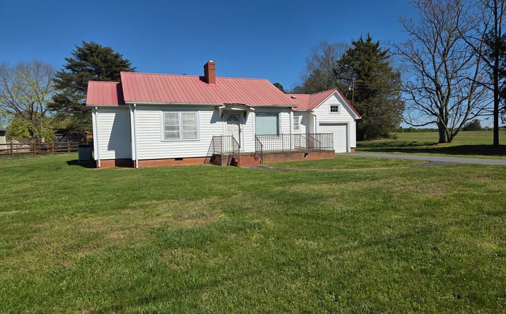 Pictures of Office property located at 2744 N Nc 16 Business Hwy, Denver, NC 28037 for sales - image #1