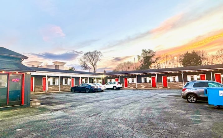 Pictures of Hospitality property located at 5171 NJ-42, Washington Township, NJ 08012 for sales - image #1
