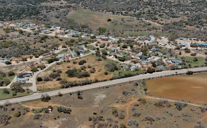 Pictures of Mobile Home Park property located at 100 Oak Ridge Rd, Fredericksburg, TX 78624 for sales - image #1