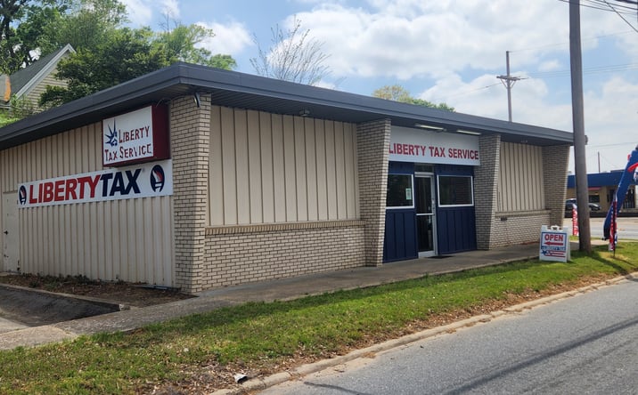 Pictures of Office, Retail property located at 200 E Dr Martin Luther King Jr Blvd, Texarkana, AR 71854 for sales - image #1