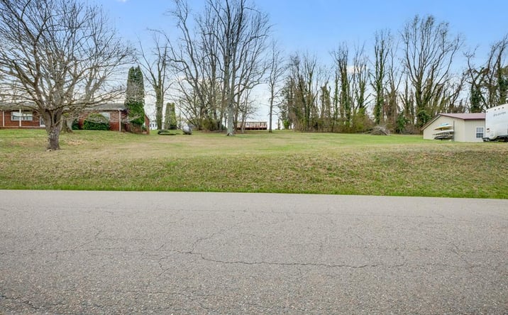 Pictures of Land, Multifamily property located at TBD Aven Ln, Abingdon, VA 24211 for sales - image #1