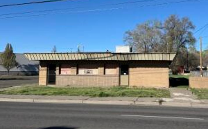 Pictures of Office property located at 1776 Washburn Way, Klamath Falls, OR 97603 for sales - image #1