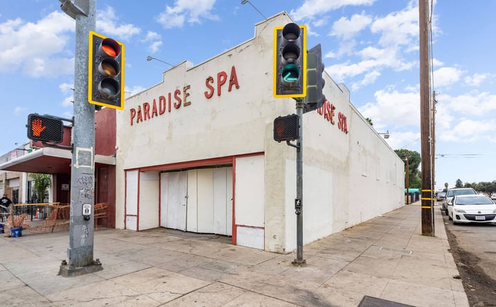 Pictures of Office, Retail property located at 919 N Chester Ave, Bakersfield, CA 93308 for sales - image #1