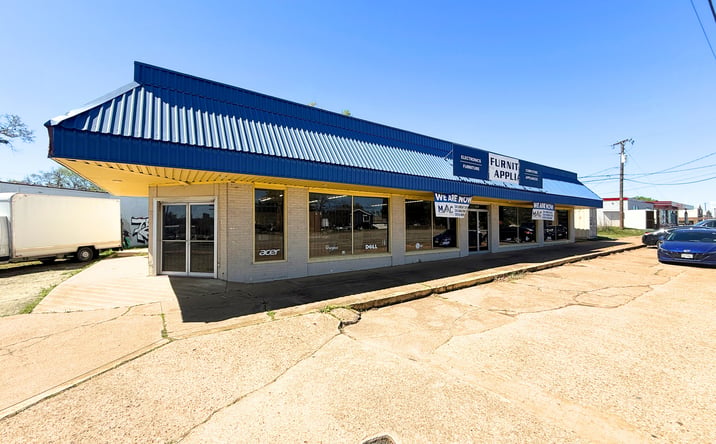 Pictures of Retail, Industrial property located at 1404 West Gentry Parkway, Tyler, TX 75702 for sales - image #1
