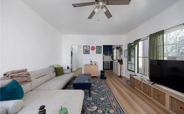 Pictures of Multifamily property located at 28 Argonne Avenue, Long Beach, CA 90803 for sales - image #1