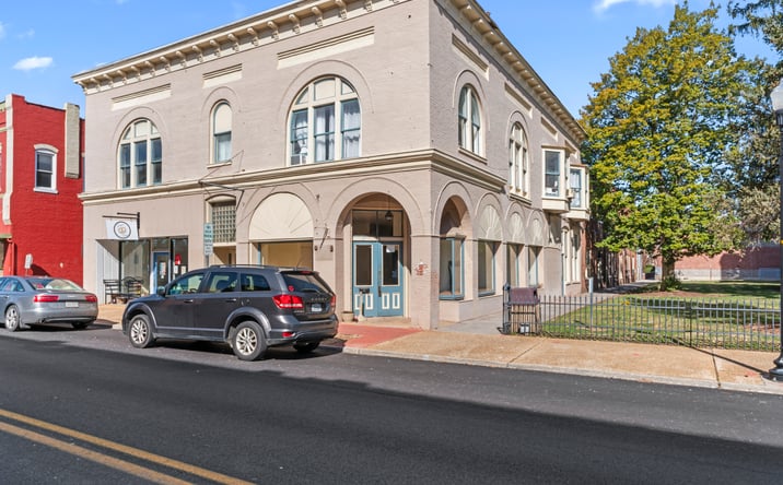 Pictures of Special Purpose property located at 74 Court Square West, Pulaski, VA 24301 for sales - image #1