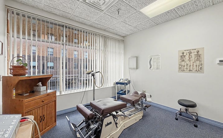Pictures of Office property located at 300 Walnut St, Des Moines, IA 50309 for sales - image #1