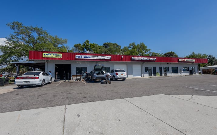 Pictures of Industrial property located at 1900 N Washington Blvd, Sarasota, FL 34234, 1860 N Washington Blvd, Sarasota, FL 34234 for sales - image #1