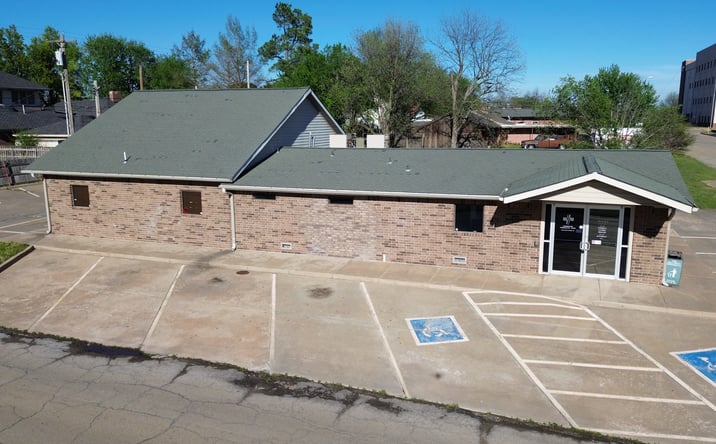 Pictures of Business for Sale, Mixed Use, Office property located at 1002 E Cherry St, Cushing, OK 74023, 1010 East Cherry Street, Cushing, OK 74023 for sales - image #1