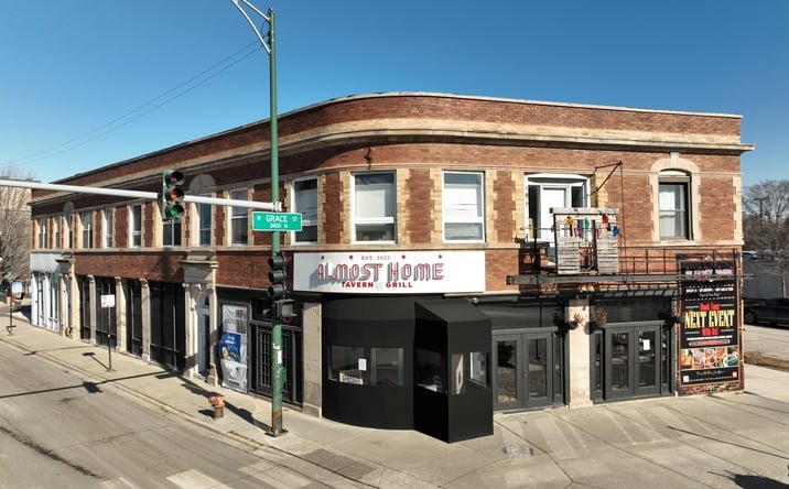 Pictures of Multifamily, Mixed Use property located at 3801 North Clark Street, Chicago, IL 60613 for sales - image #1