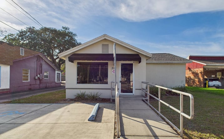 Pictures of Office property located at 318 S 1st St, Lake Wales, FL 33853 for sales - image #1