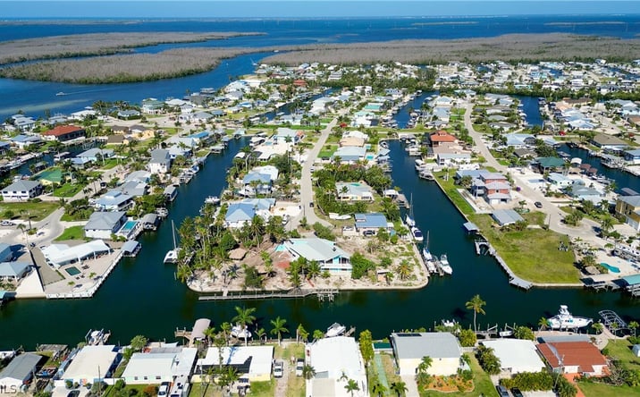 Pictures of Land property located at 3544 Emerald Ave, Saint James City, FL 33956 for sales - image #1