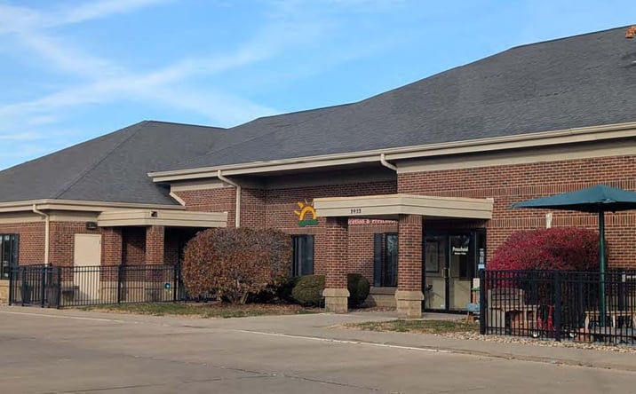 Pictures of Retail, Office, Special Purpose property located at 2432 Maloney Dr, Bloomington, IL 61704 for sales - image #1