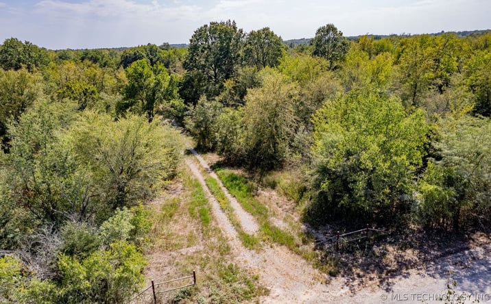 Pictures of Land property located at E 191st Street S, Porter, OK 74454 for sales - image #1