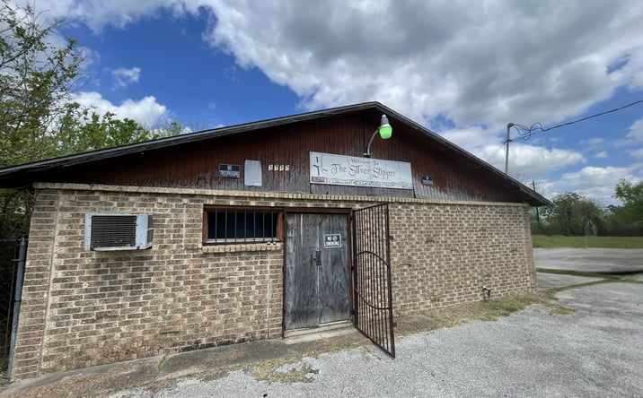 Pictures of Retail property located at 3717 Crane, Houston, TX 77026 for sales - image #1