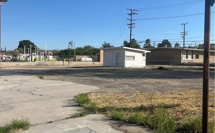 Pictures of Land property located at 16617 D, Victorville, CA 92395 for sales - image #1