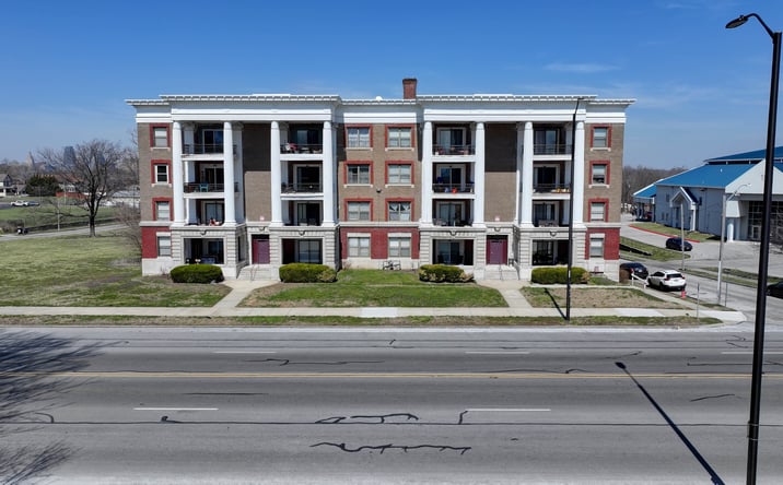 Pictures of Multifamily property located at 1614 Linwood Blvd, Kansas City, MO 64109 for sales - image #1