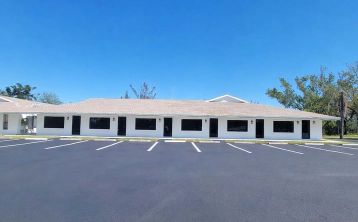 Pictures of Office property located at 16956 McGregor Blvd, Fort Myers, FL 33908 for sales - image #1
