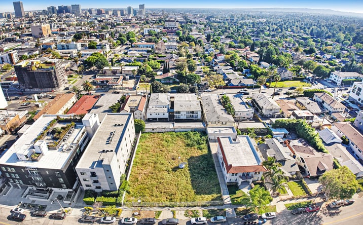 Pictures of Land property located at 4820 Oakwood Ave, Los Angeles, CA 90004 for sales - image #1