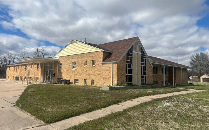 Pictures of Special Purpose property located at 1101 S Arthur St, El Dorado, KS 67042 for sales - image #1