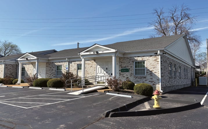 Pictures of Office property located at 910 S Kirkwood Rd, Kirkwood, MO 63122 for sales - image #1