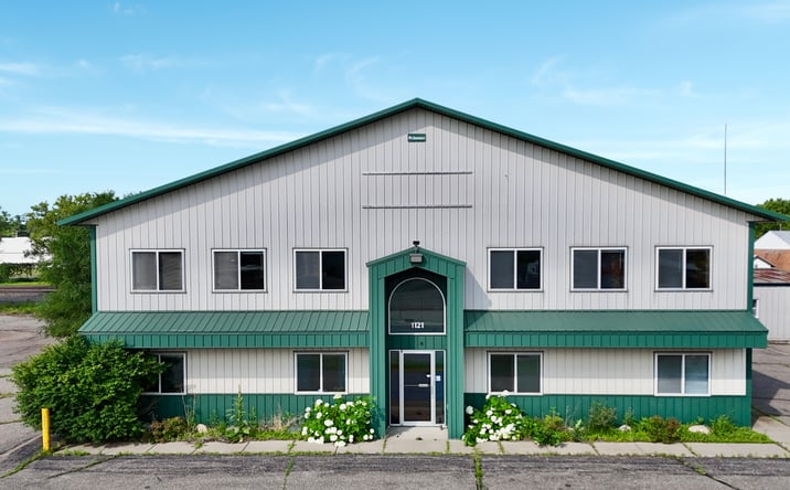 Pictures of Industrial property located at 1121 S Lincoln Ave, Sauk Rapids, MN 56379 for sales - image #1