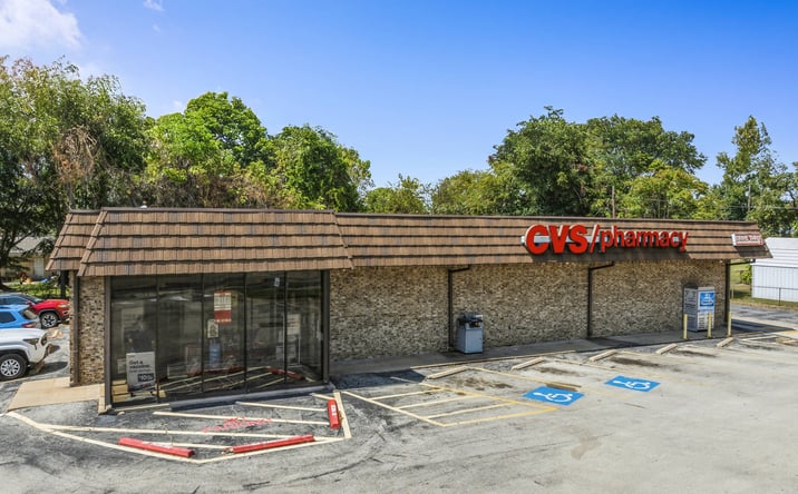 Pictures of Retail property located at 604 S Main St, Winnsboro, TX 75494 for sales - image #1