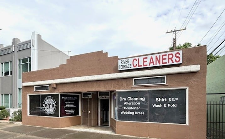 Pictures of Mixed Use, Office, Retail property located at 2733-2735 Riverside Blvd, Sacramento, CA 95818 for sales - image #1
