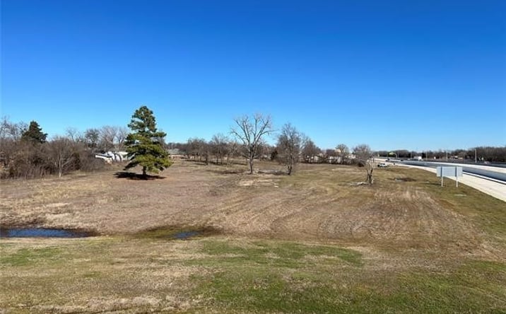 Pictures of Land property located at 814 S Service Road, Calera, OK 74730 for sales - image #1