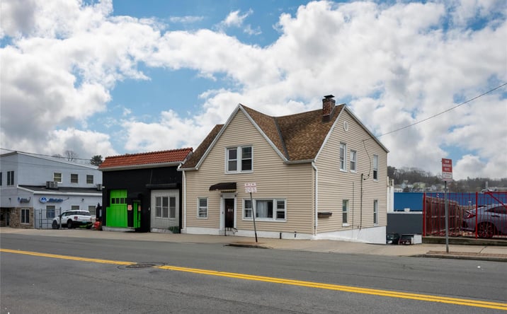 Pictures of Mixed Use, Retail, Land property located at 914-920 Old Nepperhan Avenue, Yonkers, NY 10703 for sales - image #1
