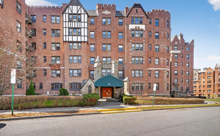 Pictures of Office property located at 10 Nosband Avenue 1L, Greenburgh, NY 10605 for sales - image #1