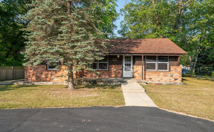 Pictures of Special Purpose property located at 4878 S Straits Highway, Indian River, MI 49749 for sales - image #1