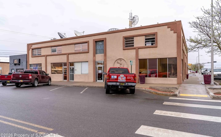 Pictures of Land property located at 120 S COMMERCIAL Avenue, Farmington, NM 87401 for sales - image #1