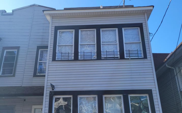 Pictures of Multifamily property located at 118 Scribner Avenue, Staten Island, NY 10301 for sales - image #1