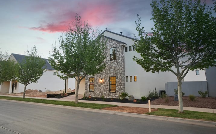 Pictures of Multifamily property located at 4346 Canterbury Rd, Hurricane, UT 84737 for sales - image #1