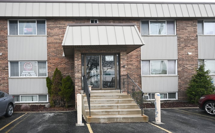 Pictures of Office property located at 1101 Irving Park Rd, Bensenville, IL 60106 for sales - image #1