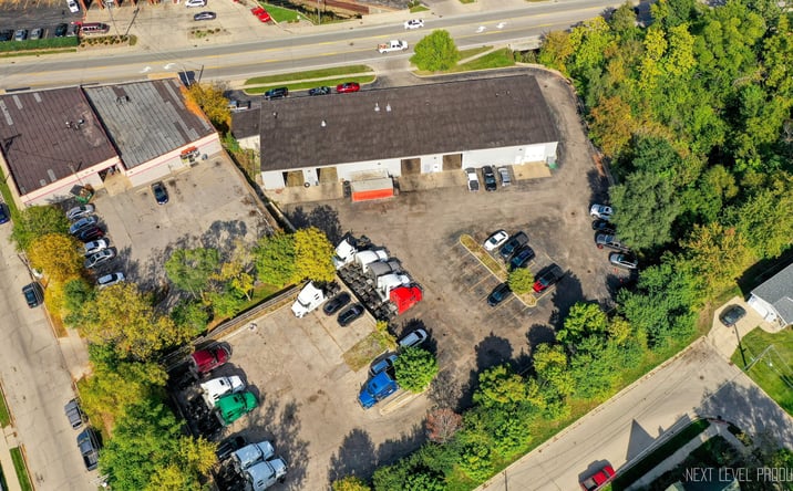 Pictures of Industrial property located at 765 Villa St, Elgin, IL 60120 for sales - image #1
