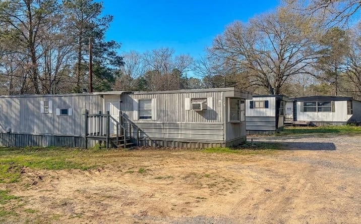 Pictures of Mobile Home Park property located at 90 Dugger Dr NE, Rome, GA 30165 for sales - image #1
