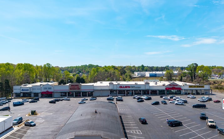 Pictures of Retail property located at 2125-2143 N Church St, Burlington, NC 27217 for sales - image #1